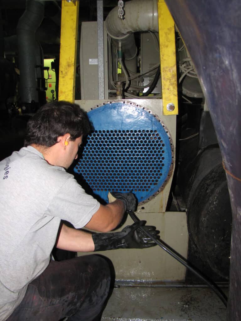 ניקוי מכני למחליף חום על ידי גור טכנולוגיות